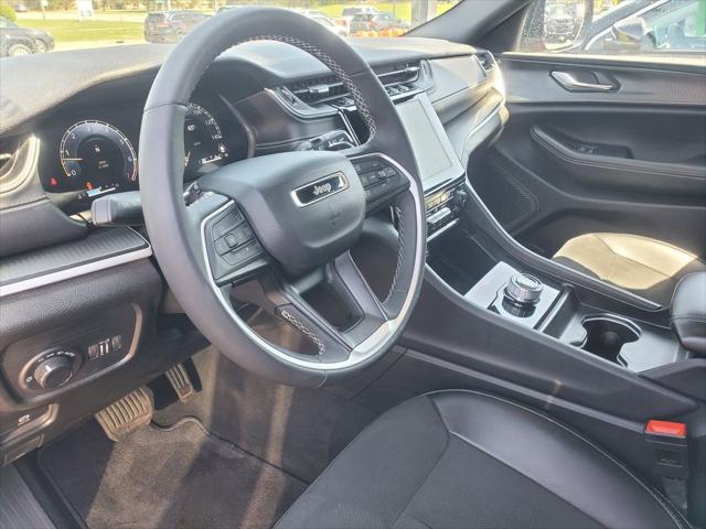 2025 Jeep Grand Cherokee Altitude X 4x4