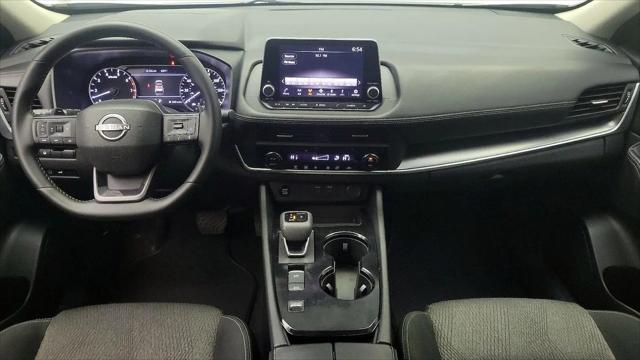 2025 Nissan Rogue SV FWD