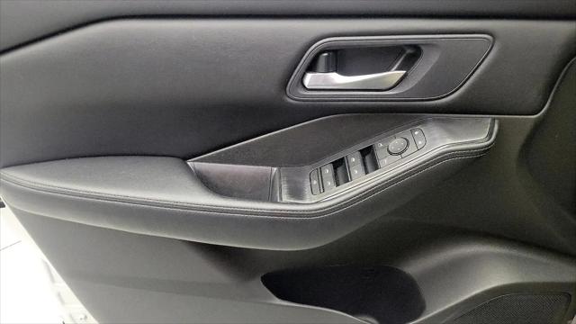 2025 Nissan Rogue SV FWD