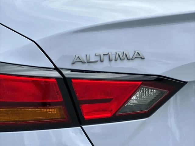 2026 Nissan Altima SR FWD