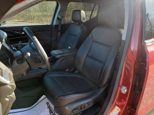 2023 GMC Acadia AWD SLT