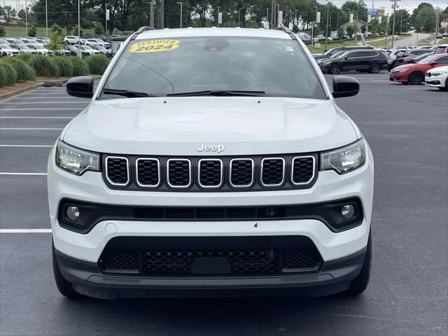 2024 Jeep Compass Latitude Lux FWD