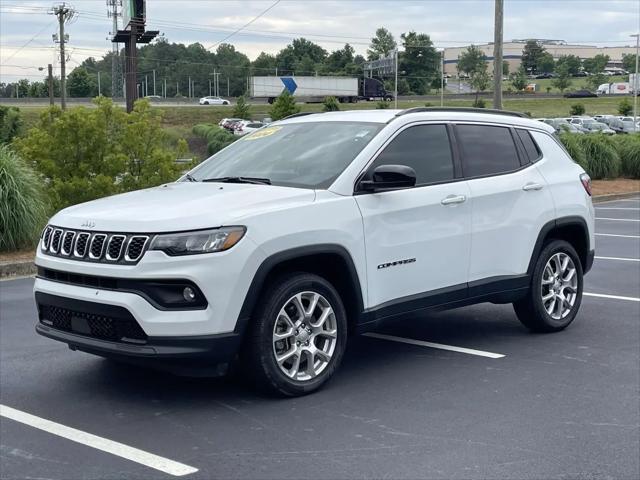 2024 Jeep Compass Latitude Lux FWD