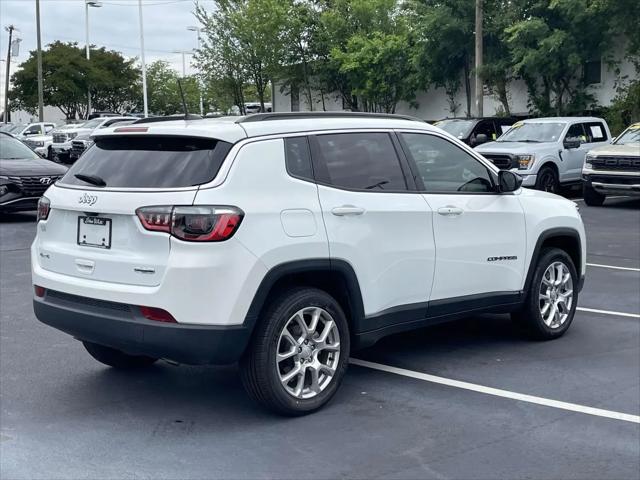 2024 Jeep Compass Latitude Lux FWD
