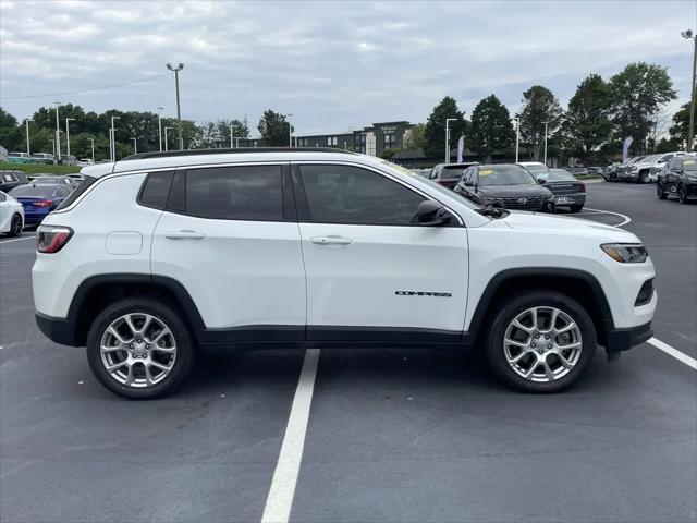 2024 Jeep Compass Latitude Lux FWD
