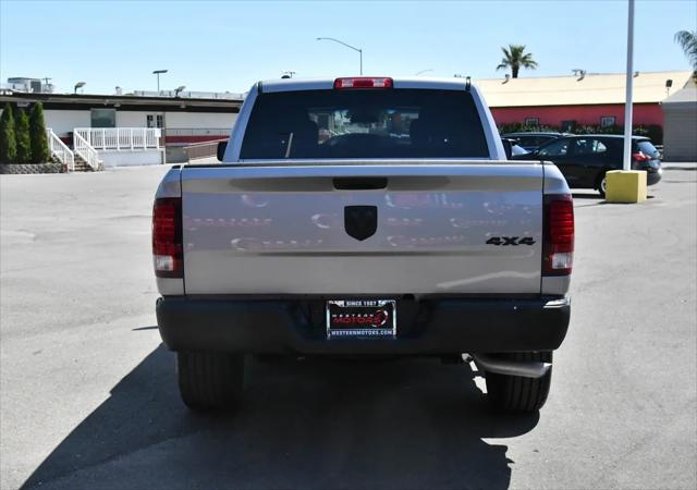 2023 Ram 1500 Classic Warlock Crew Cab 4x4 5'7" Box
