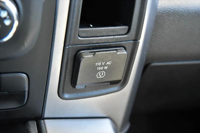2023 Ram 1500 Classic Warlock Crew Cab 4x4 5'7" Box