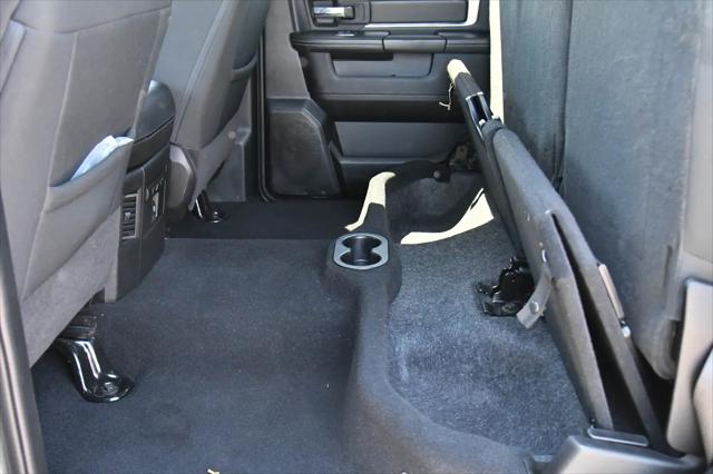 2023 Ram 1500 Classic Warlock Crew Cab 4x4 5'7" Box
