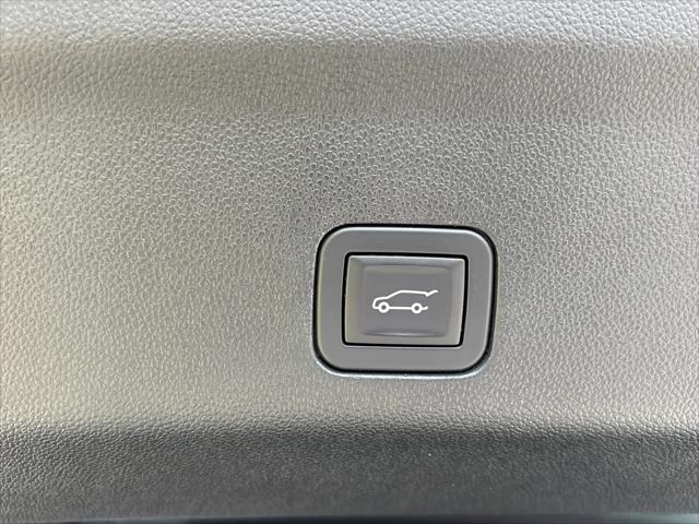 2025 GMC Yukon XL 4WD Denali