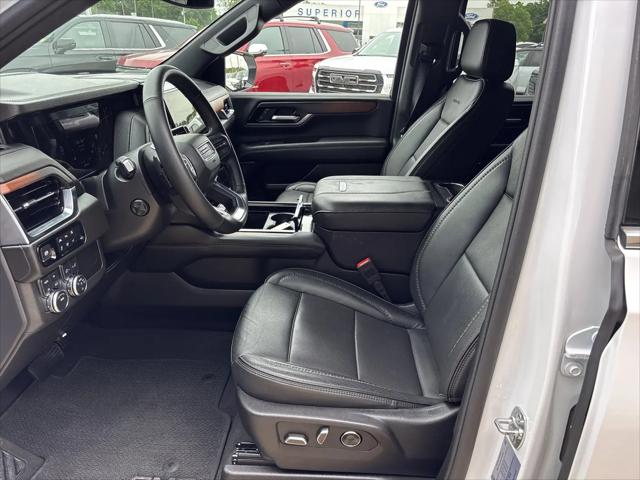 2025 GMC Yukon XL 4WD Denali