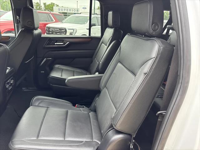 2025 GMC Yukon XL 4WD Denali