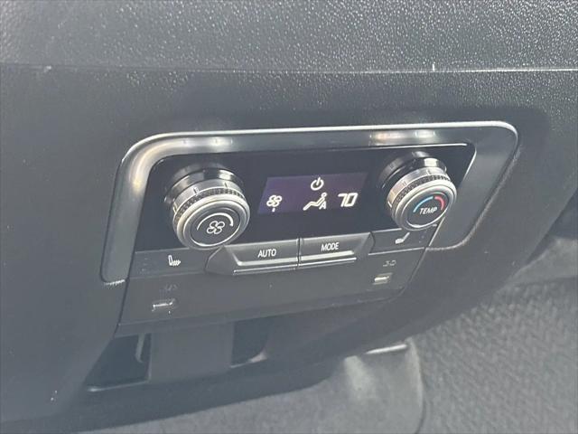 2025 GMC Yukon XL 4WD Denali