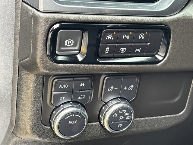 2025 GMC Yukon XL 4WD Denali