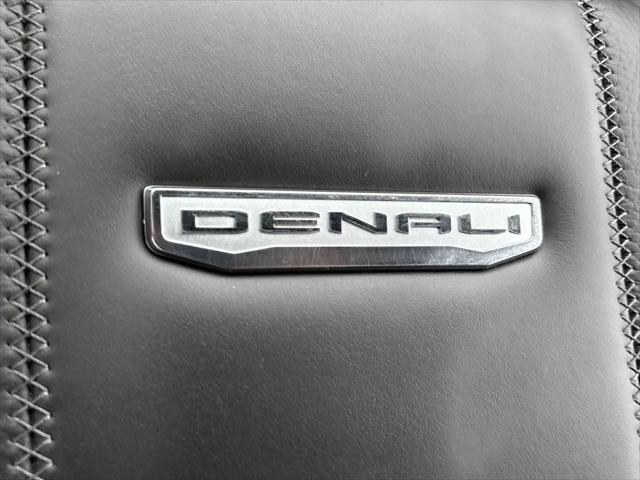 2025 GMC Yukon XL 4WD Denali