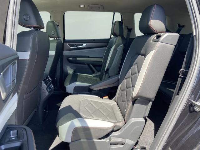 2026 Volkswagen Atlas Peak Edition