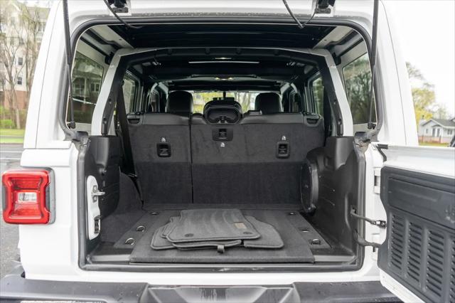 2022 Jeep Wrangler Unlimited Sahara 4x4