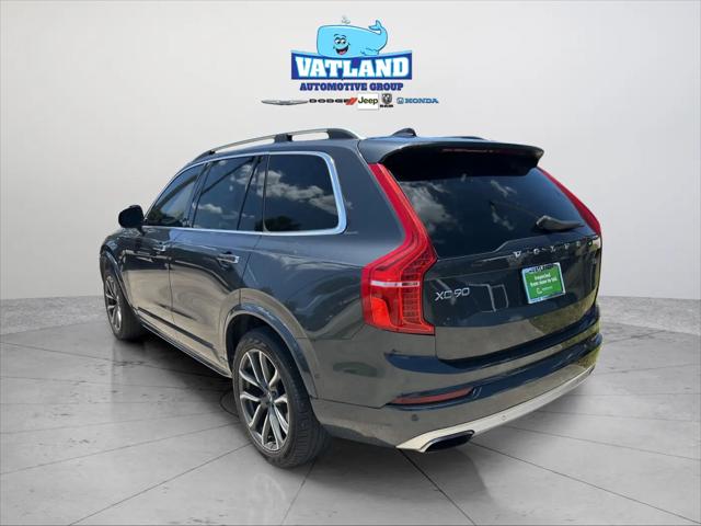 2017 Volvo XC90 T6 Momentum