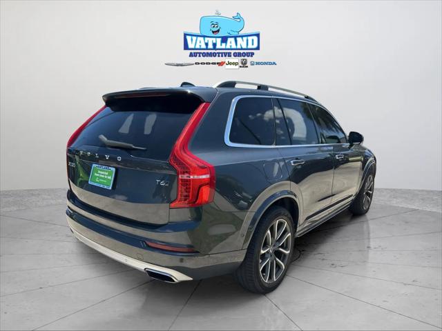 2017 Volvo XC90 T6 Momentum