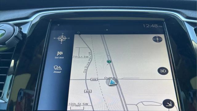 2017 Volvo XC90 T6 Momentum