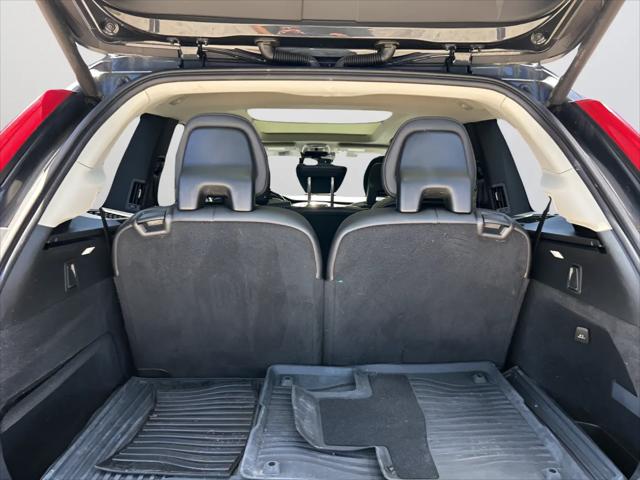 2017 Volvo XC90 T6 Momentum