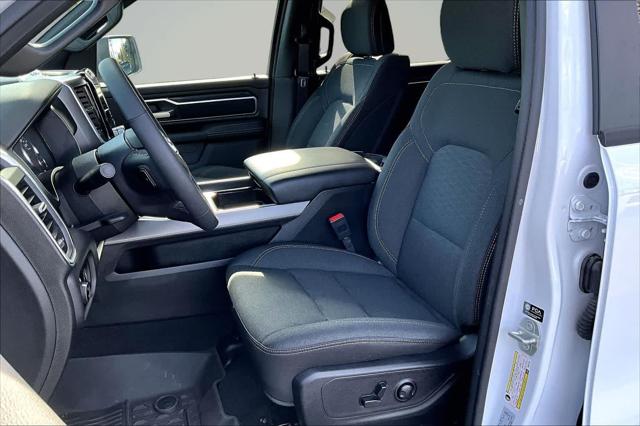 2025 Ram 1500 Big Horn Crew Cab 4x4 5'7" Box