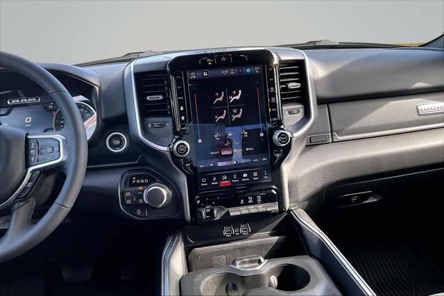 2025 Ram 1500 Big Horn Crew Cab 4x4 5'7" Box