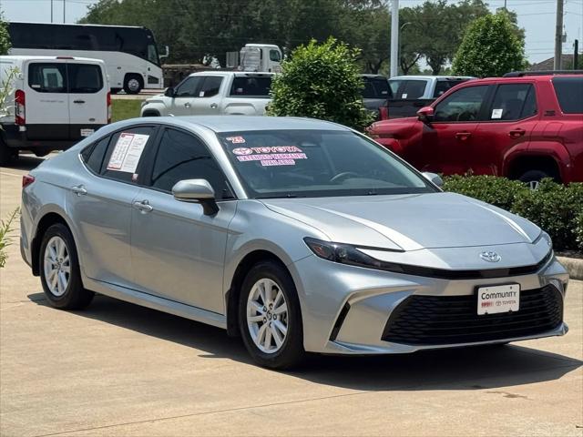 2025 Toyota Camry LE