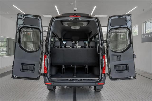 2025 Mercedes-Benz Sprinter 2500 Standard Roof 4-Cyl Diesel HO Select