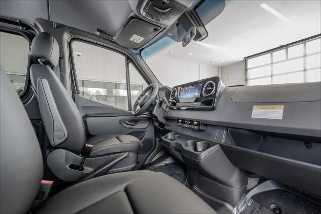 2025 Mercedes-Benz Sprinter 2500 Standard Roof 4-Cyl Diesel HO Select