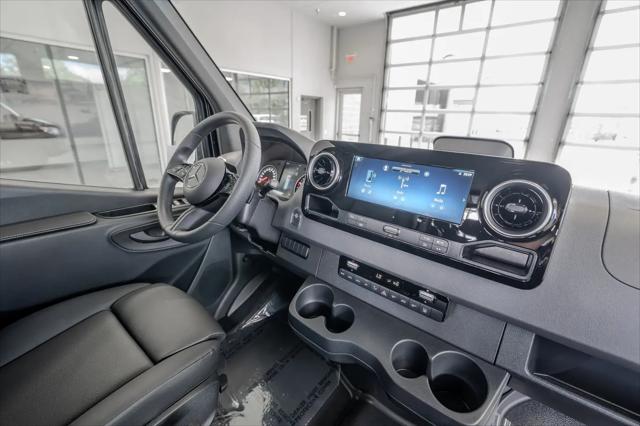 2025 Mercedes-Benz Sprinter 2500 Standard Roof 4-Cyl Diesel HO Select