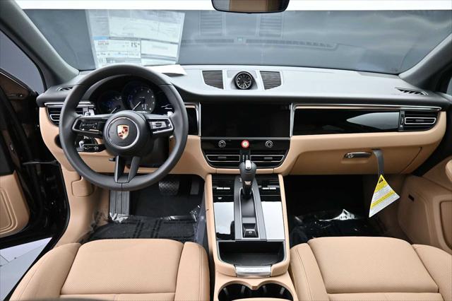 2026 Porsche Macan AWD
