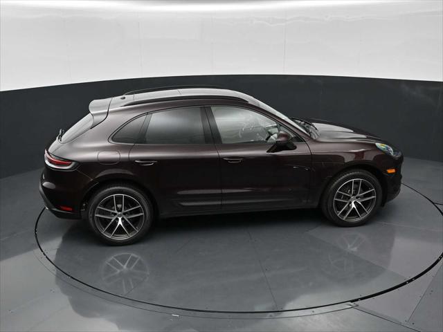 2026 Porsche Macan AWD