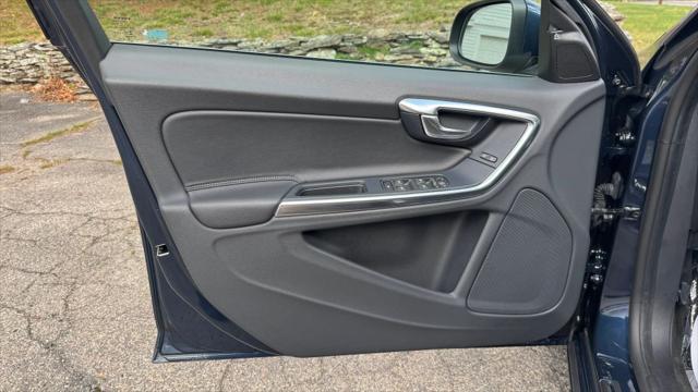 2013 Volvo S60 T5 Premier Sedan 4D