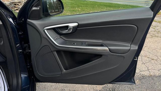 2013 Volvo S60 T5 Premier Sedan 4D
