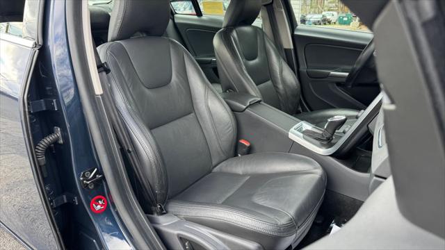 2013 Volvo S60 T5 Premier Sedan 4D