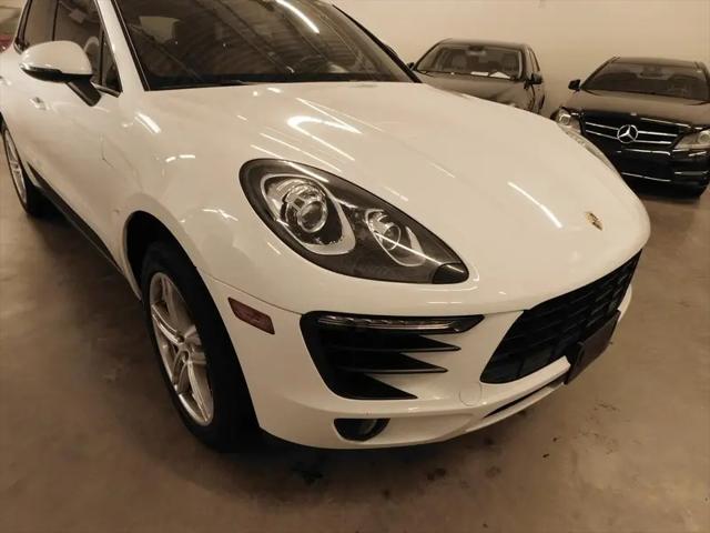 2018 Porsche Macan Macan