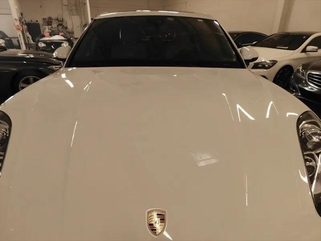 2018 Porsche Macan Macan