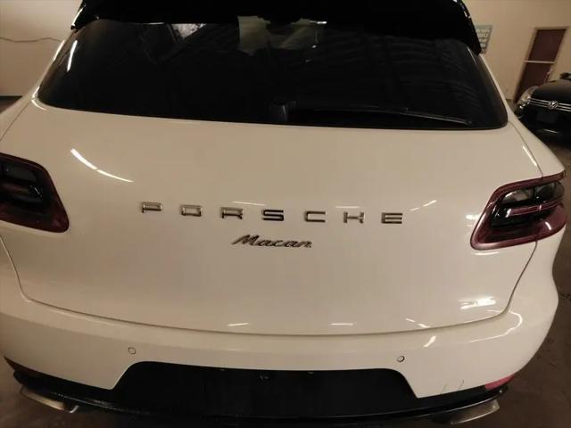 2018 Porsche Macan Macan