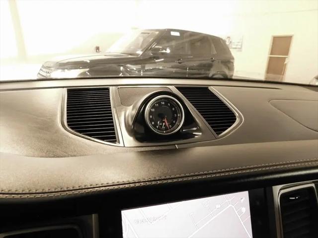 2018 Porsche Macan Macan