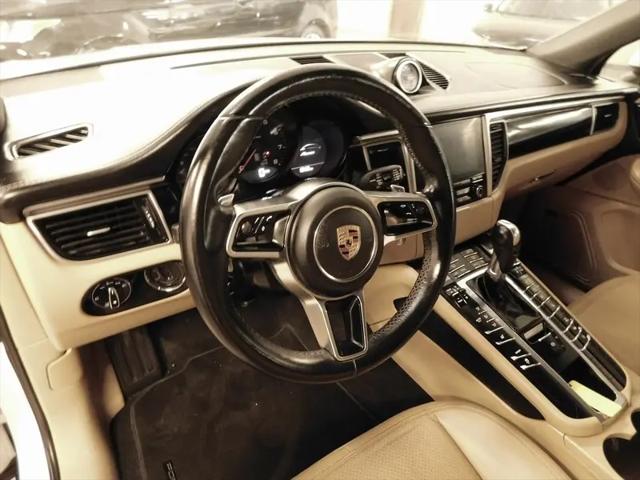 2018 Porsche Macan Macan