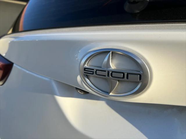 2016 Scion iM Base