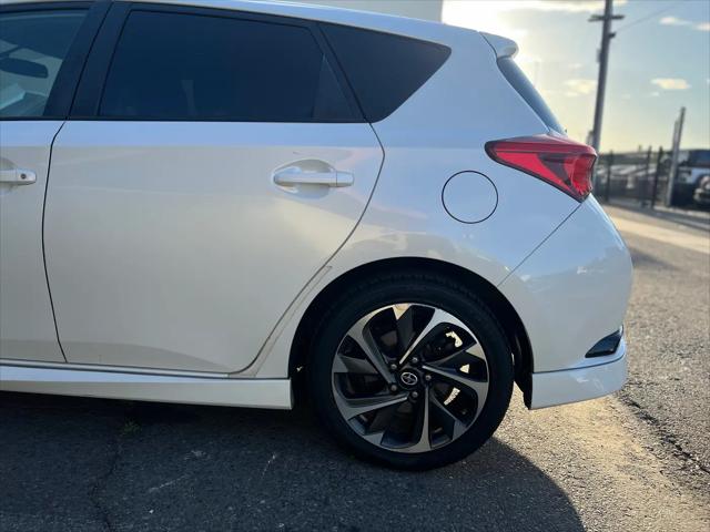 2016 Scion iM Base
