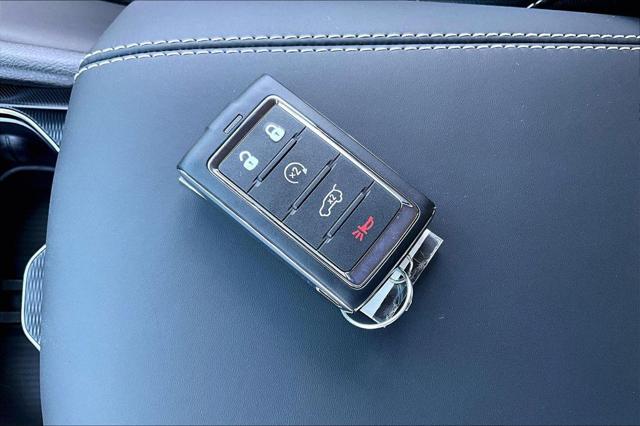 2026 Jeep Grand Cherokee L Limited Reserve