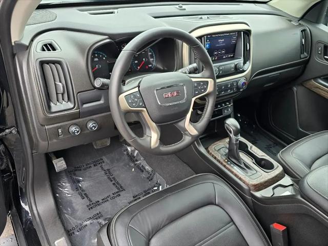 2022 GMC Canyon 4WD Crew Cab Short Box Denali