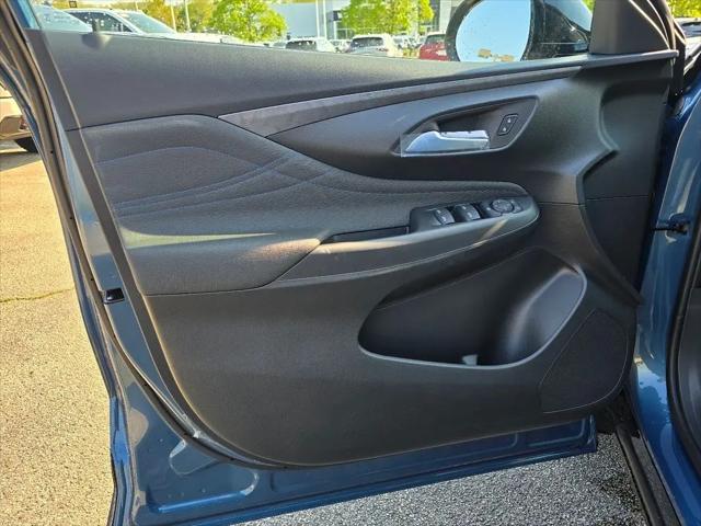 2026 Buick NV Sport Touring FWD