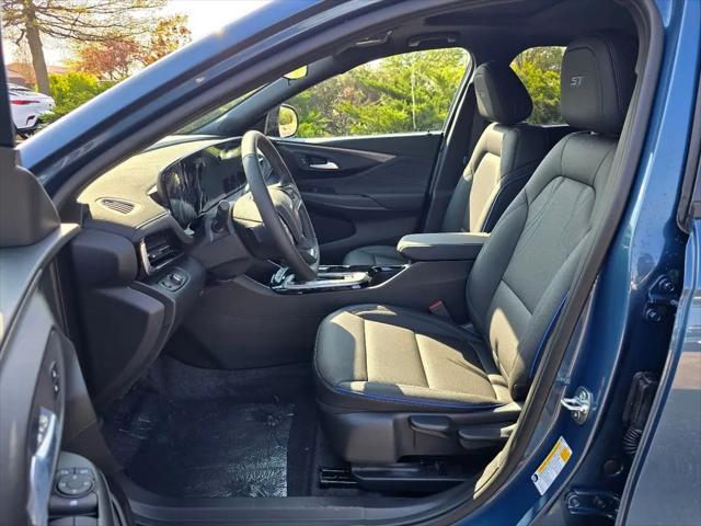 2026 Buick NV Sport Touring FWD