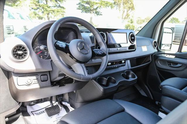 2025 Mercedes-Benz Sprinter 2500 Standard Roof 4-Cyl Diesel HO