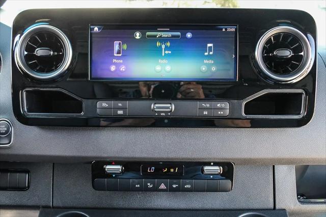 2025 Mercedes-Benz Sprinter 2500 Standard Roof 4-Cyl Diesel HO