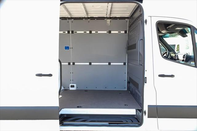 2025 Mercedes-Benz Sprinter 2500 Standard Roof 4-Cyl Diesel HO