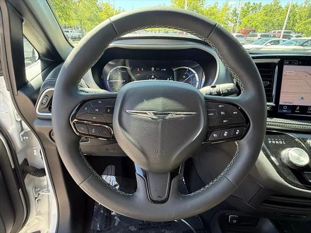 2024 Chrysler Pacifica Hybrid S Appearance Pkg